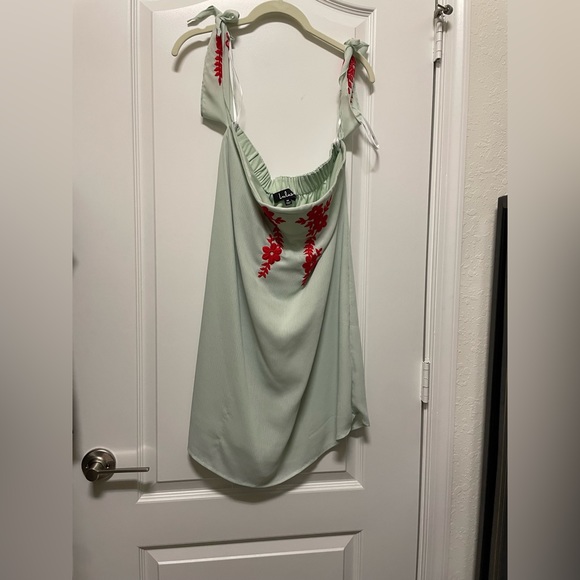 Lulus dress - Picture 2 of 3